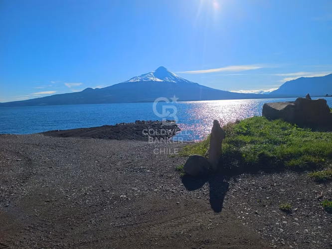 Acceso a Lago, Playa y Marina | Luz soterrada