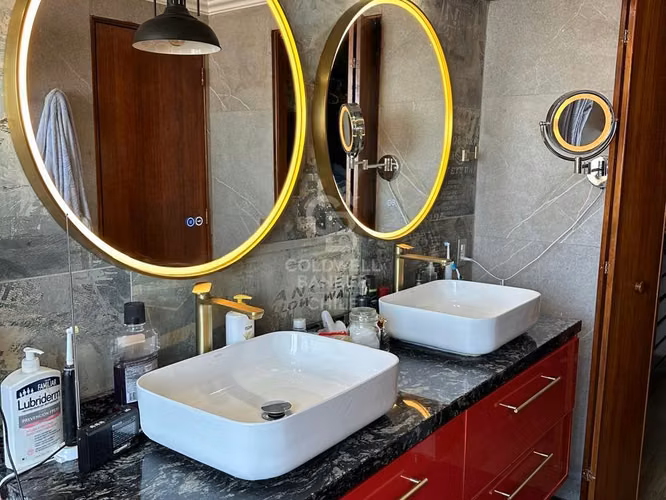 Amplio, moderno, estilo y comodidad
