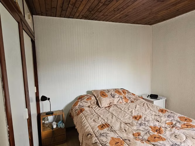 Casa c/cabaña independiente en ubicación estratégica - Imagen 16