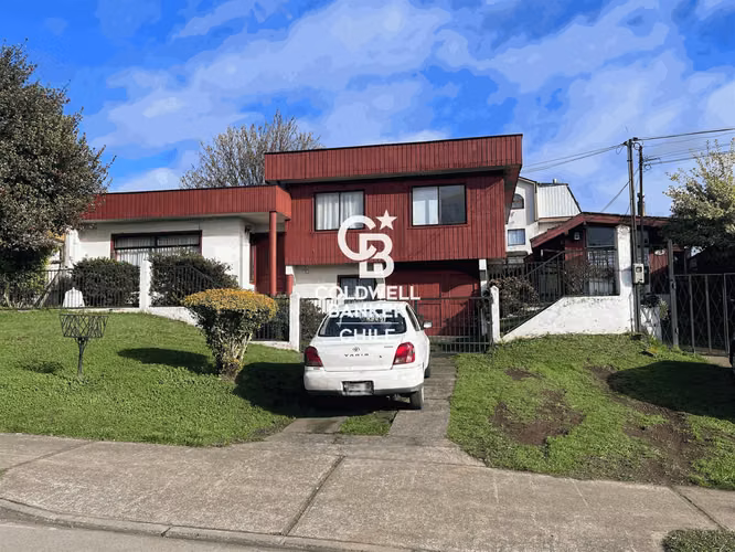 Casa c/cabaña independiente en ubicación estratégica