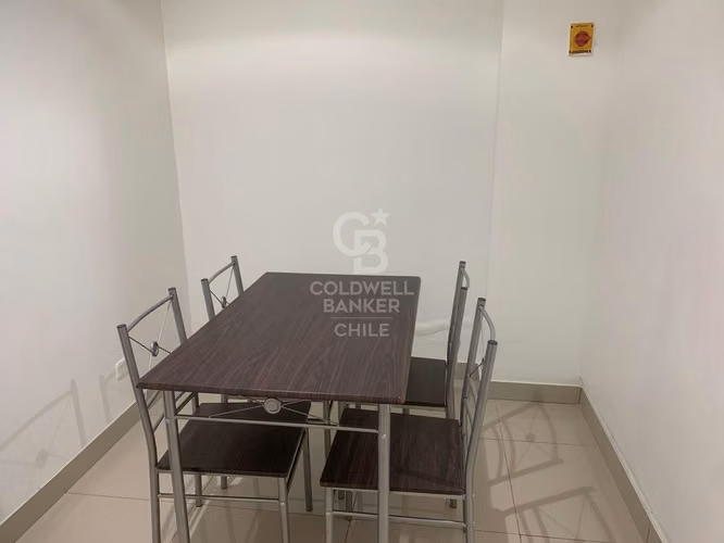Impecable local comercial en Av. Las Condes