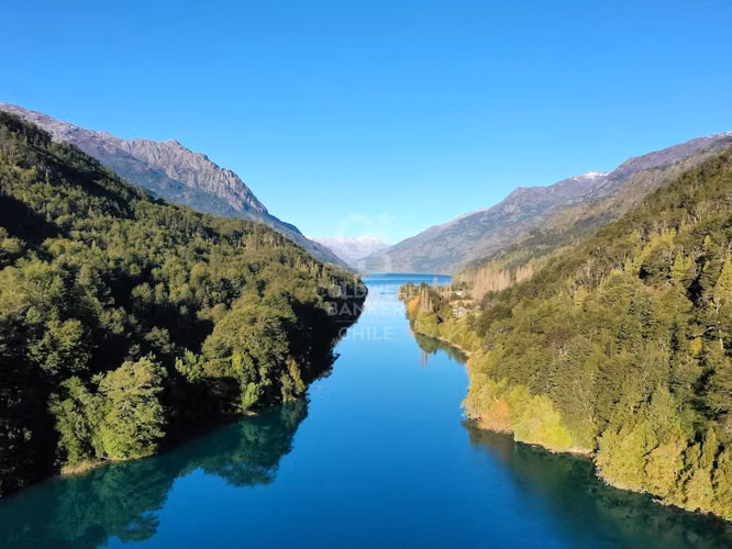 Paraíso en Cochamó: 20 ha a orillas del lago inferior