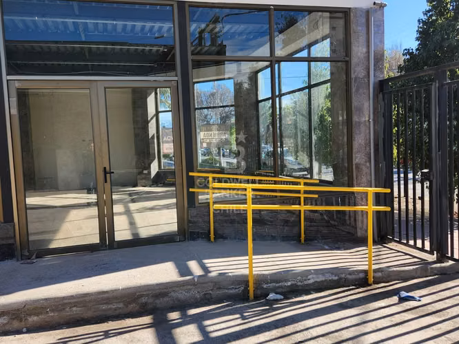 Local Comercial: Potencial Infinito en Ubicación Prime