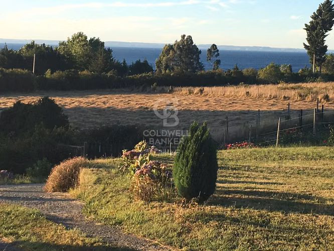 Parcela con Vista al lago Llanquihue y Volcanes