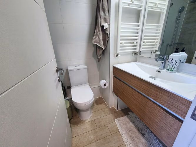 Santa Augusta: Amoblado con Piscina, Spa y Golf