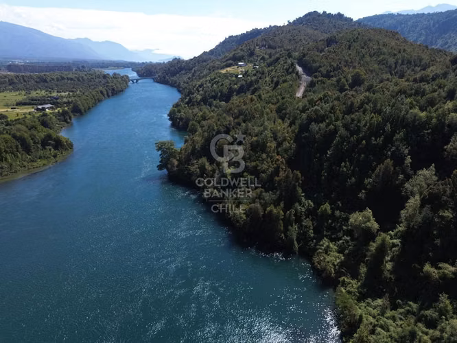 Venta de 4 Hectáreas con Orilla de Río Puelo – Entorno