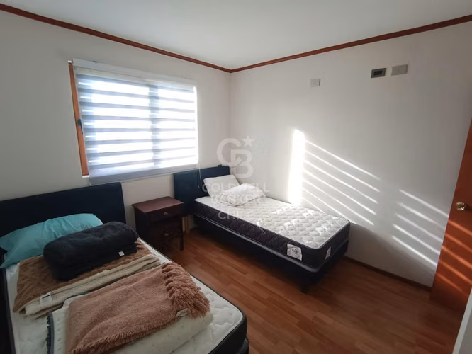 Casa y Galpón en Condominio Comercial
