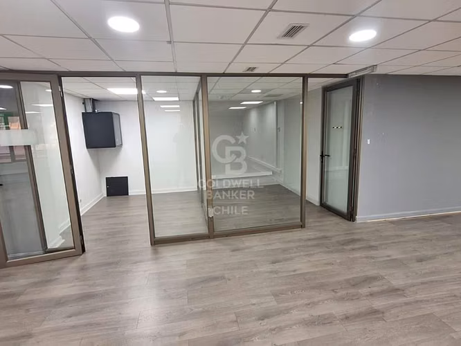 Gran oficina habilitada en barrio El Golf