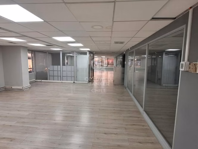 Gran oficina habilitada en barrio El Golf