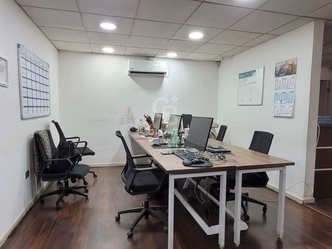 Bodegas con oficinas sector Zapadores Recoleta
