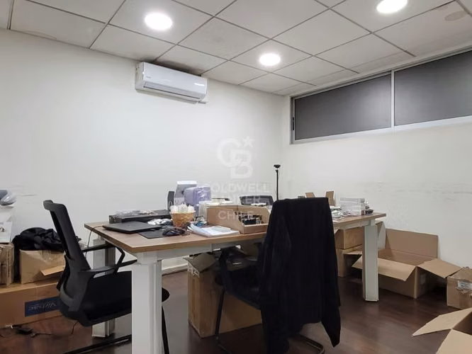 Bodegas con oficinas sector Zapadores Recoleta