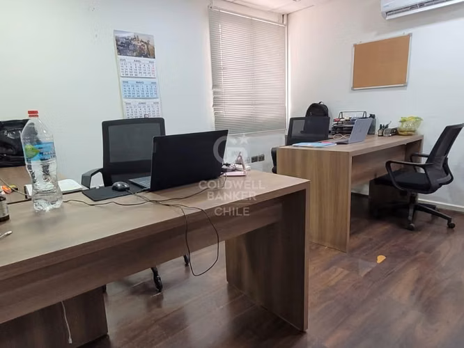 Bodegas con oficinas sector Zapadores Recoleta