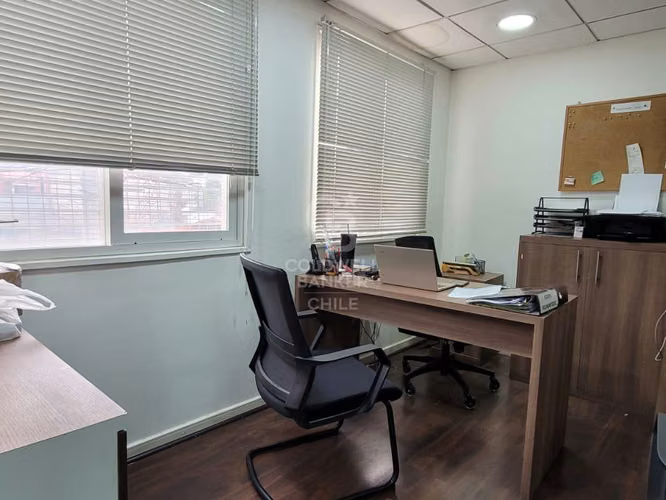 Bodegas con oficinas sector Zapadores Recoleta
