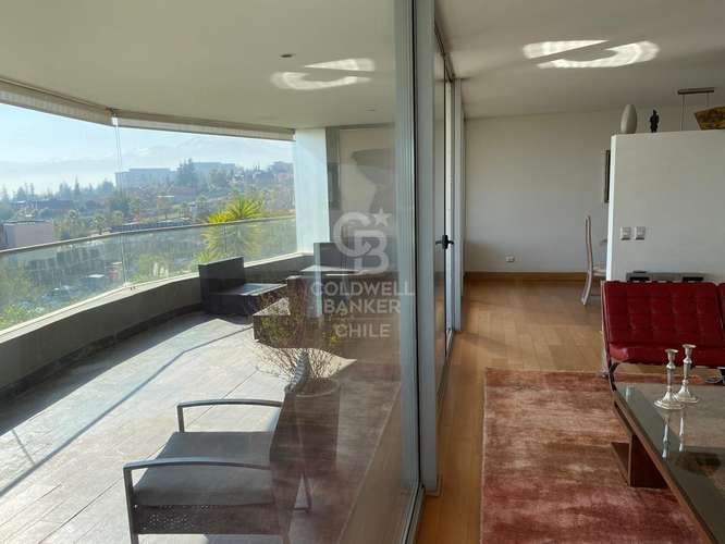 Venta duplex con gran jardín, terrazas y quincho - Imagen 2