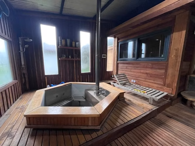 Oportunidad única, Venta de fábrica con casa en Parcela .