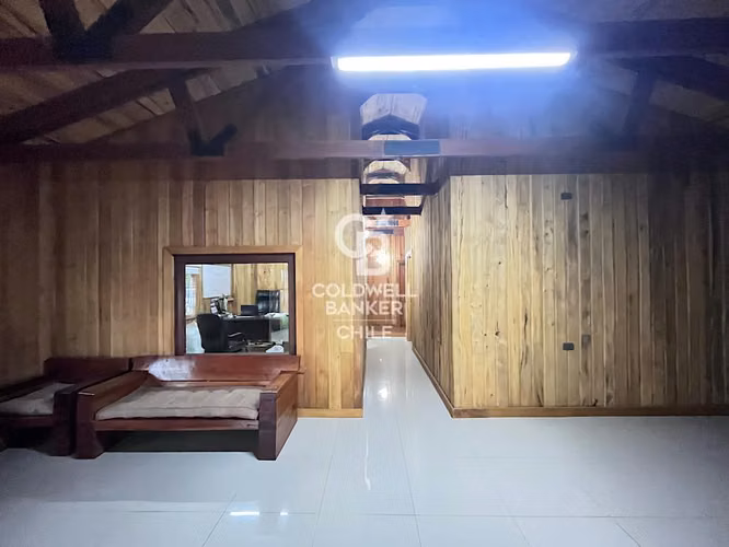 Oportunidad única, Venta de fábrica con casa en Parcela .