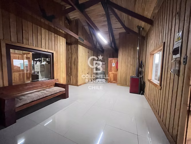Oportunidad única, Venta de fábrica con casa en Parcela .