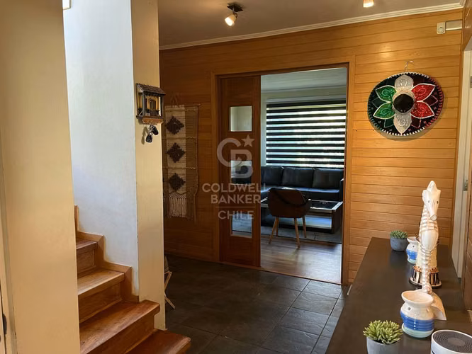 Hermosa casa en Puerto Varas: Privacidad y Confort