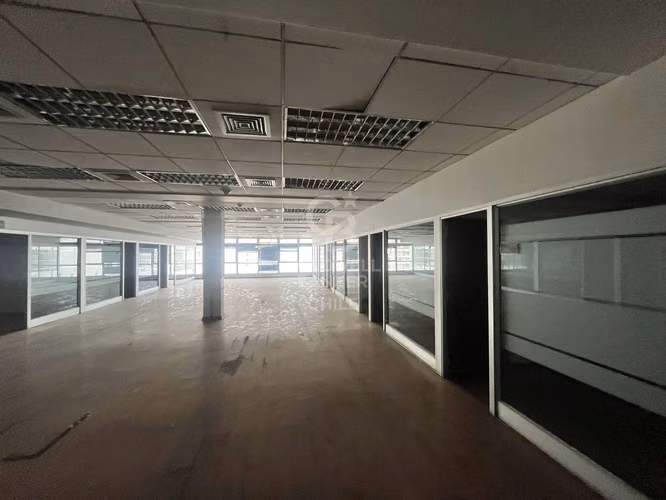 Edificio comercial en Santiago centro