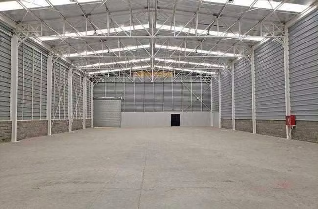 BODEGA 225 M2 AV EL RETIRO (112590)