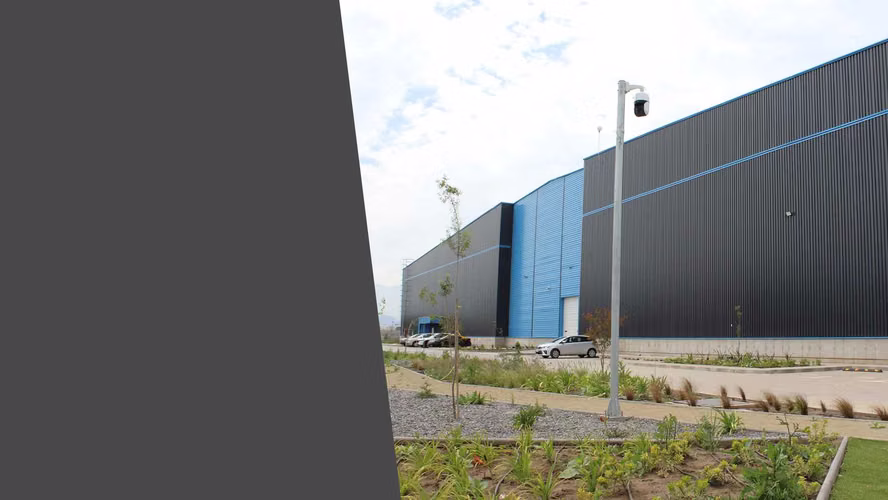 BODEGA EXCELENTE SEGURIDAD 520 M2 EN ENEA  (112591)
