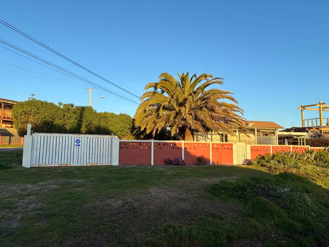 Hermosa casa a pasos del mar - El Tabo