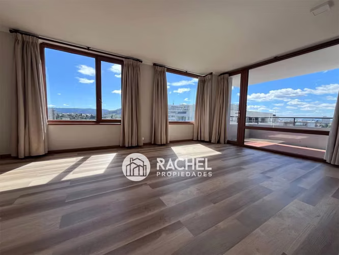 SE ARIRIENDA MARAVILLOSO Y AMPLIO PENTHOUSE 5 D- 4 B Sector Avda Alemania