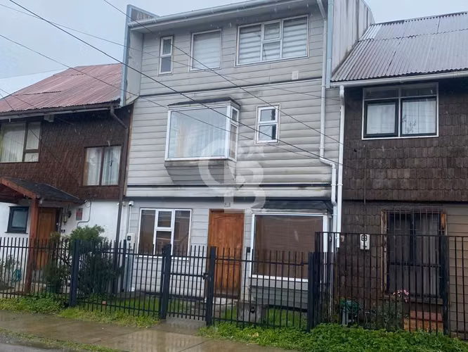 Casa amoblada a minutos del centro de Pto. Montt