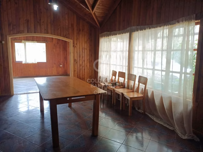 Casa rodeada de árboles frutales y nativos! - Imagen 9