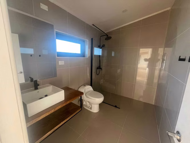 ARRIENDO  CASA NUEVA 3D/2B PUERTO VARAS (112998)