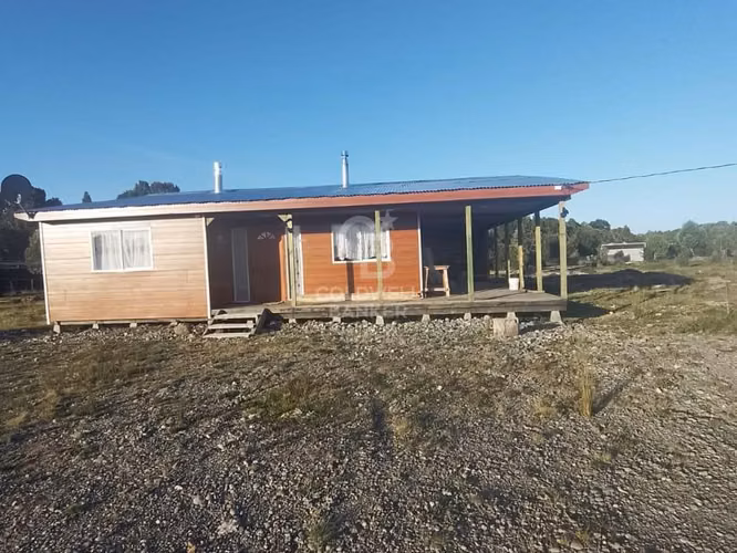 Casa Amoblada en Parcela de 15.000 m² con Río