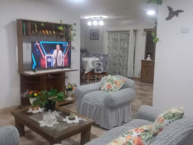 Casa Amoblada en Parcela de 15.000 m² con Río