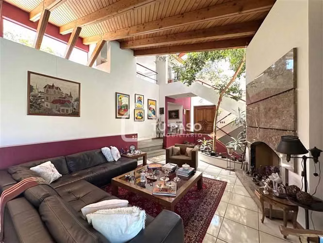 Casa en venta Vitacura/Sta.Maria de Manquehue (113064)