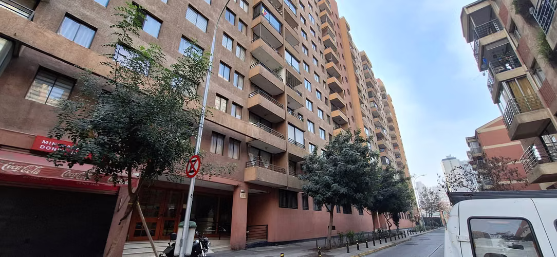 Acogedor Depto. 1D+B+Bod., M Parque Almagro (113120)