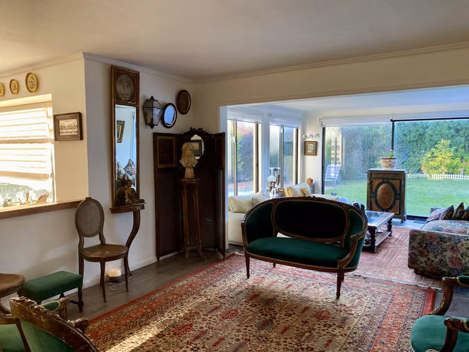 Encantadora Residencia Clásica en Exquisito Entorno