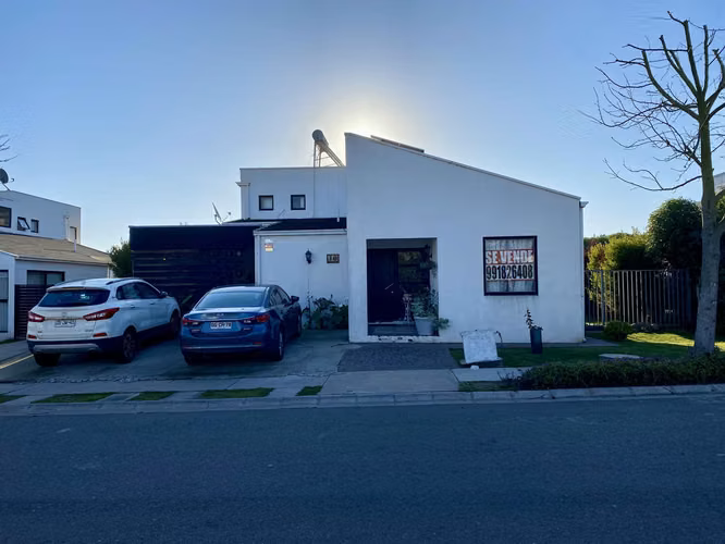 Encantadora Residencia Clásica en Exquisito Entorno