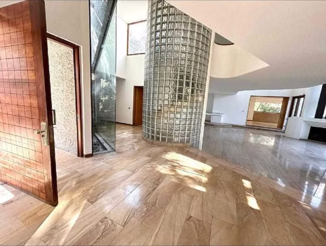 Gran casa en Lo Curro (112550)