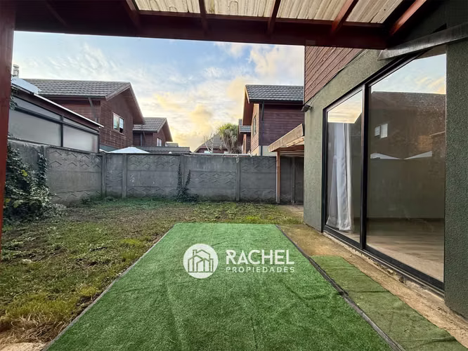 SE VENDE CÓMODA Y ACOGEDORA CASA EN SECTOR PONIENTE-Arboleda del Portal