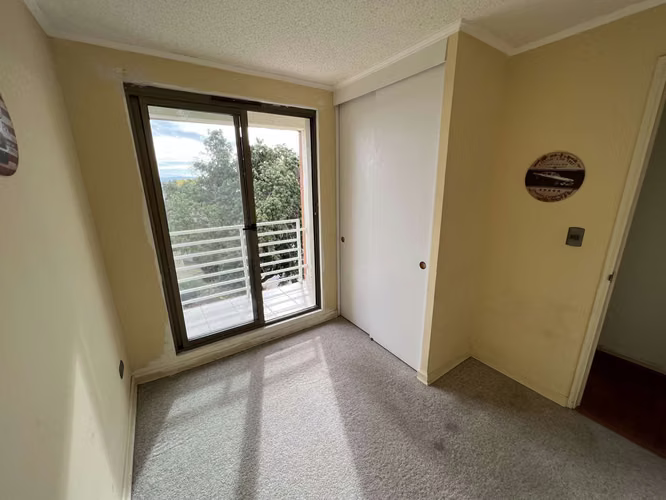 OFERTA! Departamento 3 dormitorios, 1 baño, con estacionamiento. SIN MUEBLES.