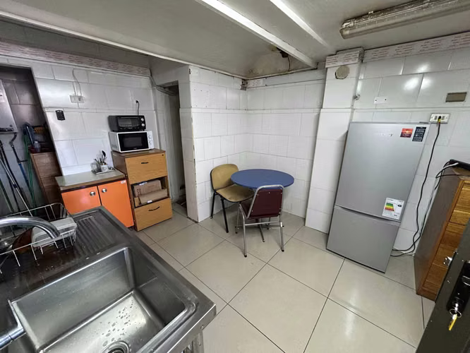 Avenida Libertad casa con 7 oficinas (113420)
