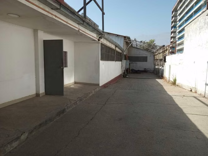 local comercial, oficinas, bodega, patio  (113717)