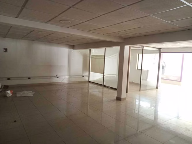 local comercial, oficinas, bodega, patio  (113717)