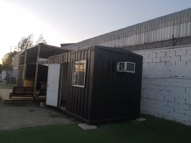 Arriendo terreno 4.450 con contenedores (113720)