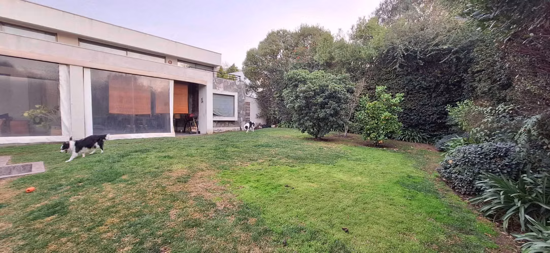 Casa familiar en Cond. La Reserva, Chicureo (113715)
