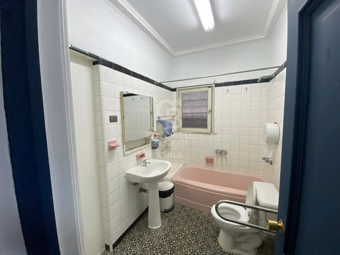 Gran Casa Comercial en Zona Céntrica de Puente Alto