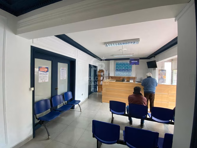 Gran Casa Comercial en Zona Céntrica de Puente Alto