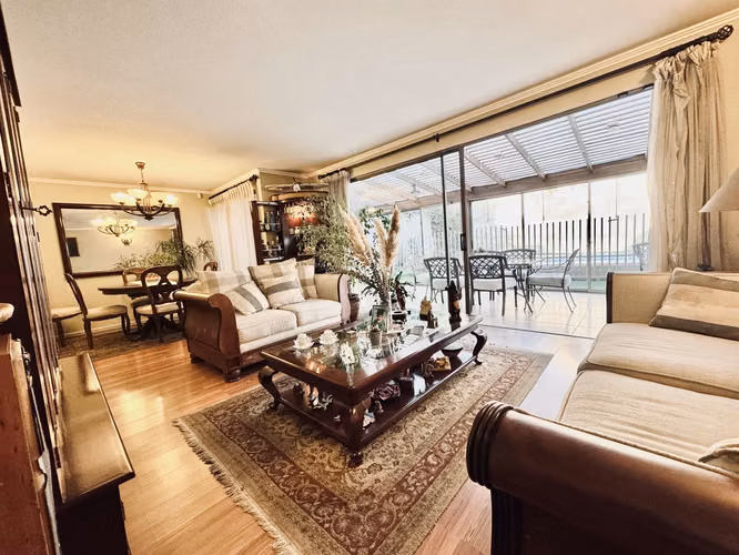 Casa en Venta – Lo Barnechea