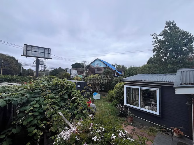Céntrico sitio de esquina con casa en Puerto Montt.