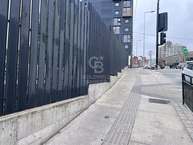 Céntrico sitio de esquina con casa en Puerto Montt.