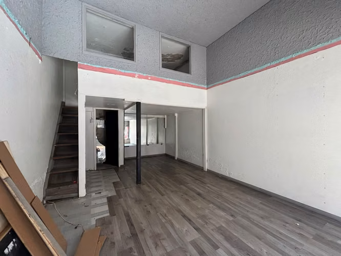 Local en arriendo, calle Traslaviña, Viña del Mar